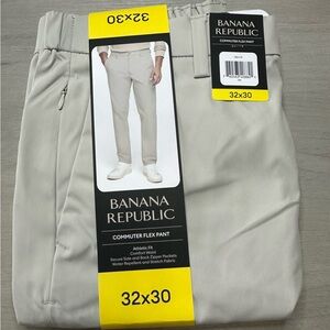 Banana Republic Commuter Flex Pant 32x30 TAN NWT
